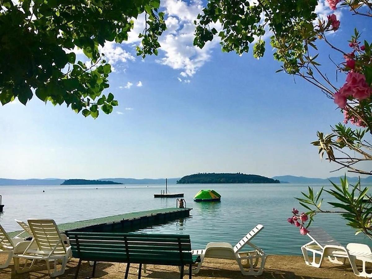 Camping Village Punta Navaccia Tuoro sul Trasimeno Exteriér fotografie