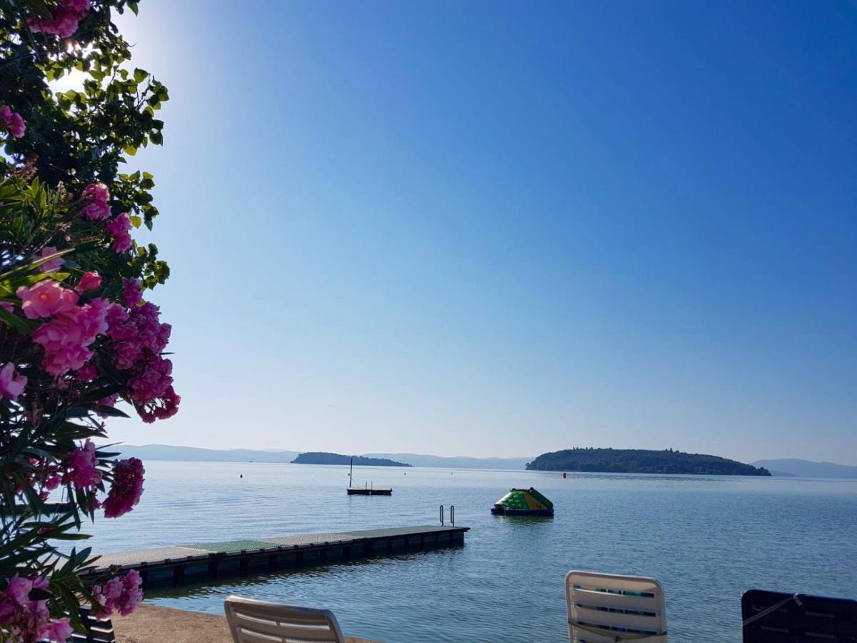 Camping Village Punta Navaccia Tuoro sul Trasimeno Exteriér fotografie