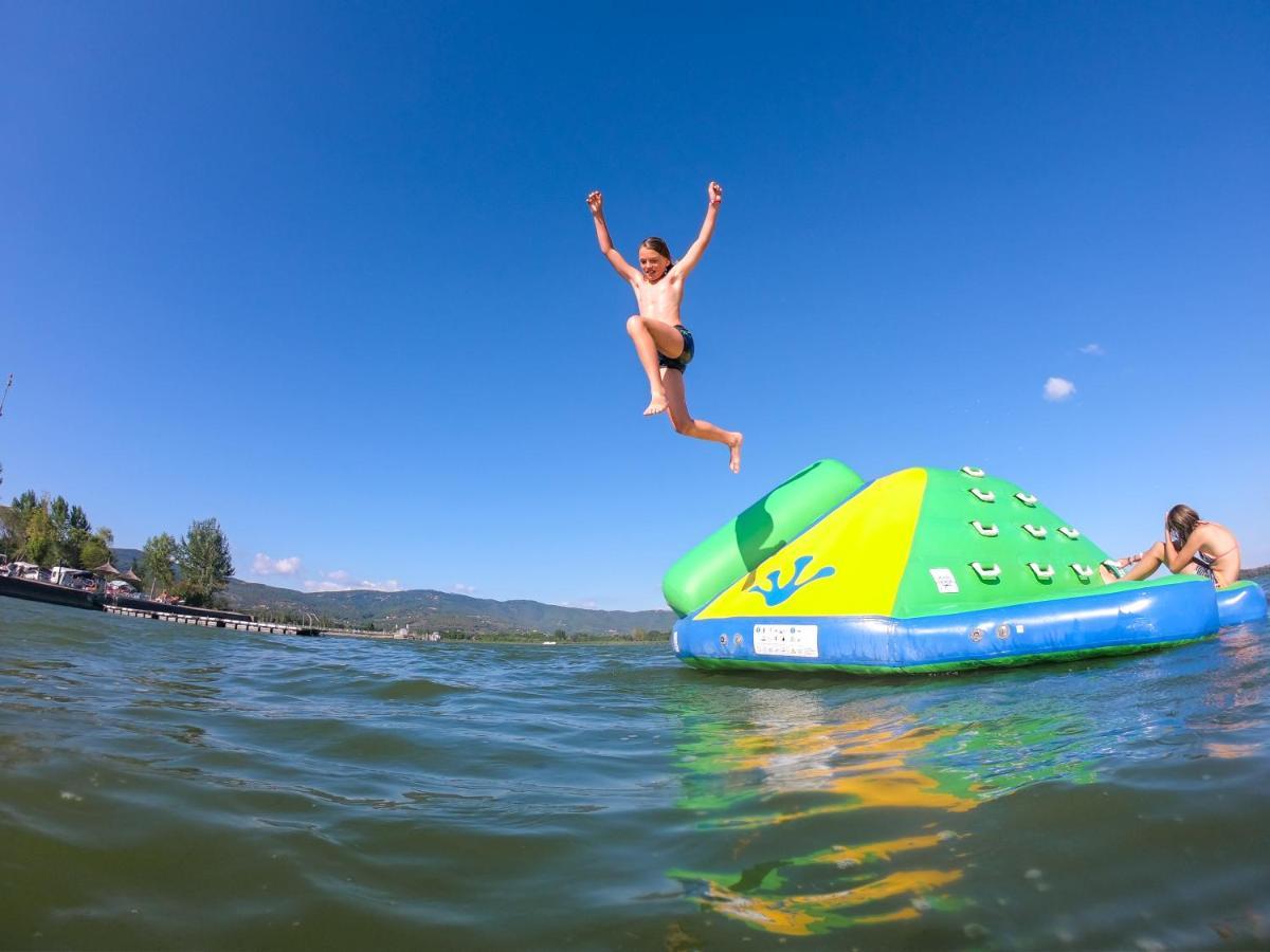 Camping Village Punta Navaccia Tuoro sul Trasimeno Exteriér fotografie